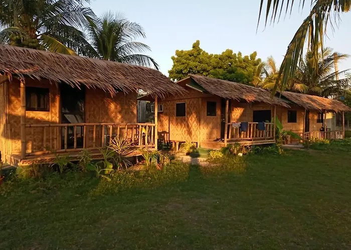 Hutkins Resort *